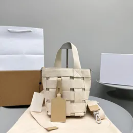 2024 Designerowa torba na kobiety dla kobiet torebka moda małe płótno crossbody lustro zakupowe jakość torba kubełka biała torba z pudełkiem