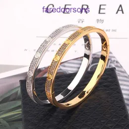 Carter Designer Pulseiras para mulheres e homens Coreano Moda Estrela Pulseira casual pequeno temperamento fresco cheio de diamantes pulseira feminina tem caixa de presente