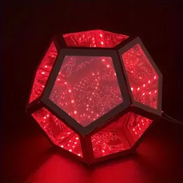 Infinity Dodecahedron Gaming Light ، Cool RGBW LED Desk Table Lamp Light for Bedroom Gaming Room Decor