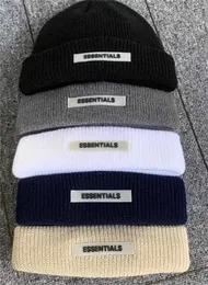 Atacado Beanie / Skull Caps Inverno Quente Malha Chapéu Letras Essentials Impresso High Street Hip-Hop Street Chapéus Lã Pulôver Caps Meninos Estudantes Acessórios G8