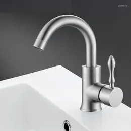 Grifos de lavabo de baño SUS 304 Diseño clásico de acero inoxidable y grifo de lavabo de agua fría de una sola manija