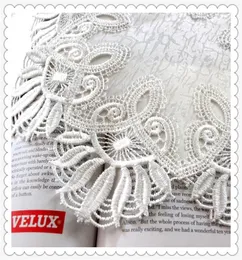 Tutta la nuova moda 2016 decorazione di nozze centrino di pizzo bianco come tovaglietta con bordo floreale ricamato centrini rotondi da 28 cm 12 p5749228