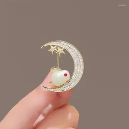 Brooches Women's Style Retro High-end Moon Star Brooch Collar Pin Suit Cheongsam Sweater Accessories