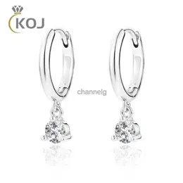 Stud KOJ Classic Moissanite Pendant Earrings 925 Silver 0.3 CT Moissanite Earrings Luxury Engagement High Jewelry With Certificate YQ240110