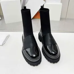 Designers famosos recomendam botas clássicas da moda com plataforma Tendência da moda, simples e confortável, super invencível e bonito combinando tamanho 35-41