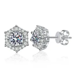 Stud E109 Lefei Moda di lusso con diamanti incastonati Classico colore D Moissanite Orecchini a stella esagonale Donna Argento sterling 925 Gioielli per feste YQ240110