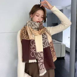 Lady Wrap Ins Muffler Kız Neckerchief Sonbahar ve Kış Yeni Renk Bloğu Kare Eşarp Cla 4y için Yün Kaşmir İşlemeli Eşarp