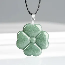 المعلقات S925 Silver Burmese Jade Lucky Clover Pendant Natural Necklace Designer Jadeite Green Stone Moder