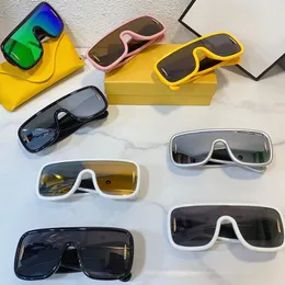 Modische Designer-Sonnenbrille mit Wellenmaske für Damen, übergroße Luxus-Strandparty-Sonnenbrille für Herren, hochwertige UV400-beständige Outdoor-Brille LW40122I