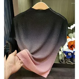 القمصان النسائية Miyake Original Simple بالإضافة إلى حجم مائة متدرج قصير الأكمام قميص قميص أنثى ركاب صيفي فضفاضة فضفاضة