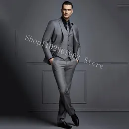 Abiti grigi per uomo Slim Fit 3 pezzi Abiti maschili Abiti da cerimonia formale Abiti da sposo Smoking da sposa BlazerVestPants Costume Homme 240110