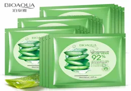 Wholetop Bioaqua Natural Aloe Vera Gel Face Mask fuktgivande oljekontroll inslagna mask krympporer ansiktsmask kosmetisk hud8045833