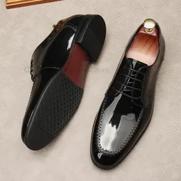 Scarpe autentiche Oxford da uomo in pelle verniciata di lusso Abito da uomo Nero Testa tonda Stringate Matrimonio Business Formale 240110