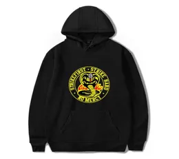 2021cobra Kai lösa hoodies man tröja kvinnlig cobra kai pojke flickor huvhuvad casual svart högkvalitativ hoodie topps x0611030335