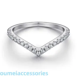 Smyckesdesigner Pandoraring Dora's Band Rings S925 Ring Women's Simple Sterling Silver V-Shaped Single Row Diamond Zircon pekfingerring