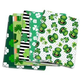 Hundebekleidung 60 teile/los Frühling St. Patrick Lucky Clover Haustier Welpen Katze Bandanas Schal Krawatte Taschentuch Zubehör Pflege Produkte CH71