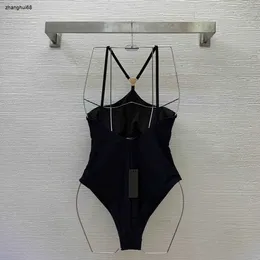 Luksusowe kobiety projektantki strojów kąpielowych Modna moda prosta kolor Sexy Backless One Piece Swimsuit Górna odzież 11 stycznia