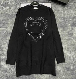 Tasarımcı Sweater Kadın Marka Giysileri Kadın İlkbahar Üstleri Moda Logosu Uzun Kollu Bayanlar Örgü Gömlek 11 Ocak