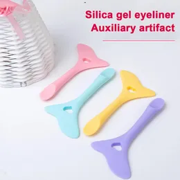 Fırçalar Maskara Kalkanı Aplikatör Çok Fonksiyonlu Silikon Fırça Kirpik Durdurucu Eyeliner Aplikatör Göz Makyaj Aracı Kirpikler Bölümü