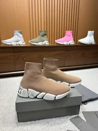 2023 Nueva marca de lujo zapatos casuales diseñador carta hombres zapatos de alta calidad moda mujer y cómodo cuero de becerro transpirable bajo superior 0109