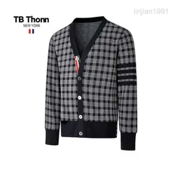 Cardigan lavorato a maglia scozzese alla moda Tb Thonn Abbigliamento da uomo 2023 Maglione premium autunnale e cappotto casual da donna