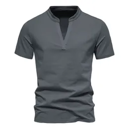 23 Nova camiseta masculina de manga curta com decote em V para comércio exterior, camisa de base elástica de algodão, Amazon Summer Solid Color Stand Up Collar Top