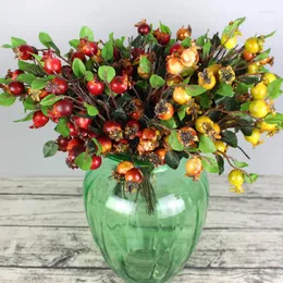 Dekorativa blommor 1pc konstgjorda granatäpplegrenar med frukt simulerad växt nordisk stil blommor arrangemang prydnads julhem