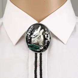 Western howling wolf Bolo Tie Antique Design Cowboy Bolo Tie for Men American Bow Neck Tie Suit Shirt Accessories Leather Chain 240111