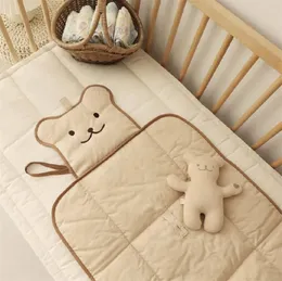 Korean Smile Bear Baby Diaper Pad Foldable Portable Waterproof Diaper Bag Infant Changing Pad 50x70cm 240111