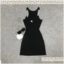 Podstawowe sukienki swobodne Gotoola 2023 Letni projekt poczucia Sense-Brough Bra Straps dzianinowe sukienka kantar