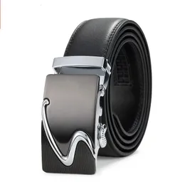 الرجال رجال الأعمال اللباس الأسود الأصلي جلد البقر أحزمة الجلود S Ratchet Buckle Men Belt Gurtel Herren Accessori Uomo 240110