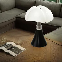 Tischlampen, italienische Designer-Fledermauslampe, mittelalterliches Blütenblatt, Wohnzimmer, Schlafzimmer, Arbeitszimmer, Nachttischlampen, LED-Innendekorationsbeleuchtung