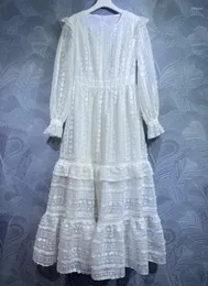 Abiti casual di alta qualità 2024 autunno abito lungo da donna appliques allover manica ricamata a fiori bianco verde maxi abiti XXL