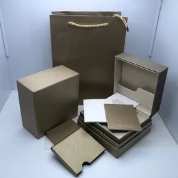 En kaliteli kutular forbv izleme kutusu aksesuarları Toptan Montre Saatler Kitapçık Kart Etiketleri ve Kağıtları İngilizce İsviçre İzler Kutuları Kutular Kutu