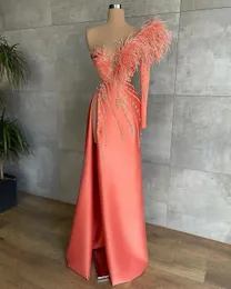 Sexy Prom Wear Feather Crystal Beads One Shoulder Long Sleeve Side Slit Satin Mermaid Evening Party Gowns Special Occasion Dress 240111