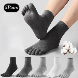 5Pairs Solid Superior Cotton Men Socks Pięć palców Skarpetki Skarpetki oddychające oddychające stopa sportowe Mid Tube 240112