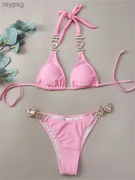 Costumi da bagno da donna con diamanti ingioiellati Bikini da donna di lusso con cuore rosa con strass Push Up costume da bagno a 2 pezzi 2023 Costume da bagno con catena di metallo perizoma YQ240112