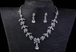 Set di gioielli vintage in due pezzi 2021 Orecchini pendenti di lusso Collane Collana da sposa Accessori da sposa economici da sposa8579851