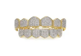 NUOVE griglie diamantate placcate in oro 18KT completamente ghiacciate Micro Pave CZ Griglie per bocca superiore e inferiore per denti da vampiro Cosplay Hip Ho3803448