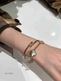 Pulsera de uñas finas de lujo Diseñador para mujer Oro rosa Top V-oro Peso ligero Diamante de gama alta 18k con caja YGOT