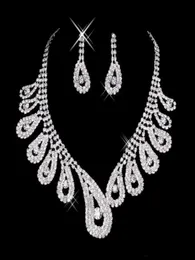 Set di gioielli da sposa da donna, strass da spettacolo, splendidi orecchini in argento scintillante con collana per accessori da sposa per feste9075259