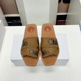 Designer Hausschuhe Sandalen Sommer Flache Slipper Mode Strand Männer Frau Big Head Slipper Regenbogen Buchstaben Leichte Damen Regenbogen Schaum Slides dfgsdgas