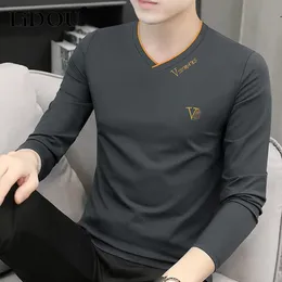 Moda coreana elegante outono camiseta masculina solta casual esportes chique cor sólida t y2k hipster rua casual topo roupas masculinas 240112