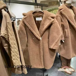 Maxmaras Teddy Bear Coat Womens Cashmere Coats Maxmaras 23fw 여성을위한 새로운 폴로 칼라 긴 소매 느슨한 패션 양고기