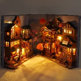 DIY Book Book Book Doll House 미니어처 목재 책장 선반 선반 삽입 미니어처 모델 키트 애니메이션 컬렉션 생일 장난감 선물 240111