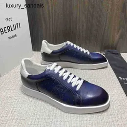 Berluti Zapatos para hombre Zapatillas de deporte de cuero Playoff Berlut Nuevo patrón de escritura estelar para hombre Deportes casuales con cordones Low Top Rj