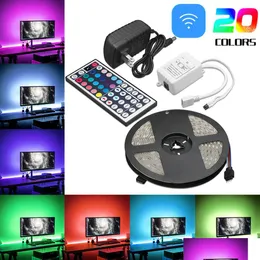 Andra mobiltelefontillbehör 5M RGB 5050 Waterproof LED Strip Light SMD 44 NYCKEL REMOTE 12V US EU Power Fl Kit Flexible med OPP Bag D DHI6A