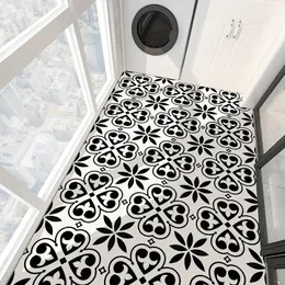 Креативный узор, 4 шт., нескользящие черные и белые самоклеящиеся виниловые наклейки для ванной комнаты, кухни, напольной плитки 240112