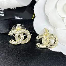 Designer-Ohrring Damen lieben Luxusmode Strass hübsche Diamanten Metall Mädchenschmuck Spaß Mädchen Buchstaben Ohrstecker