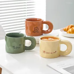 Tazze Tazza da caffè in ceramica nordica breve moda Grande capacità Resistenza alle alte temperature Tazza da colazione personalizzata Famiglia 2 pezzi